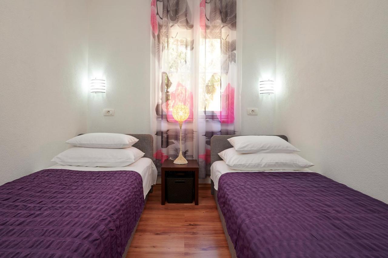Villa Unique House Split Extérieur photo